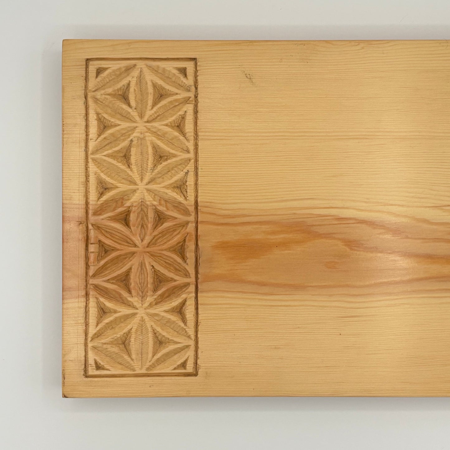 Wooden Cheese Board - Engraved Floral