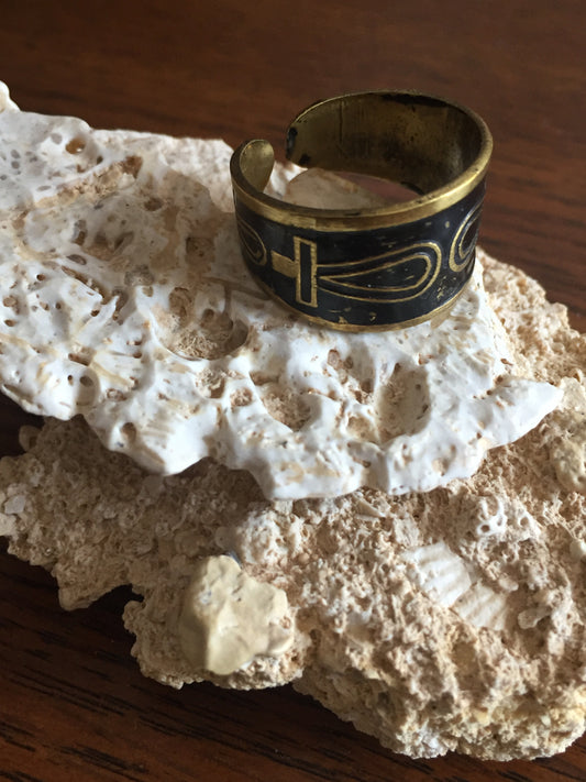 Handmade Copper Band Ring - Key of Life: Black