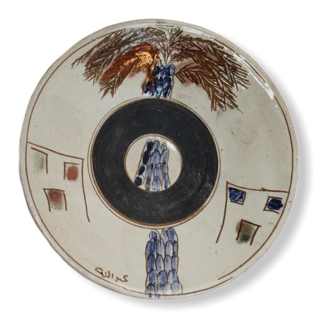 Pottery Round Plate - Lush Palm Tree