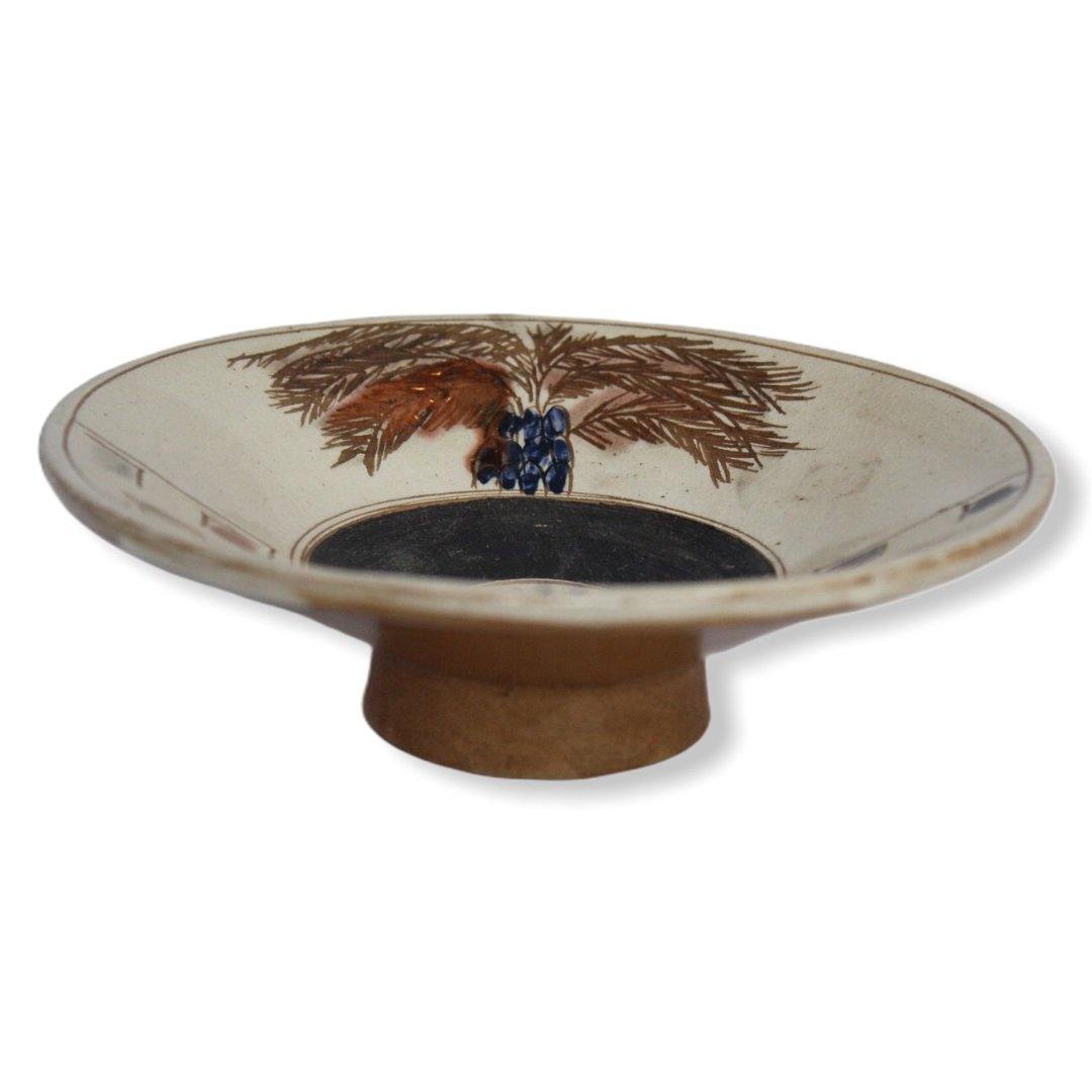 Pottery Round Plate - Lush Palm Tree