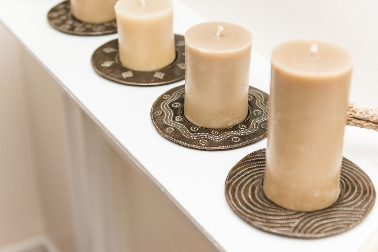 Metal Pillar Candle Plate - Circles