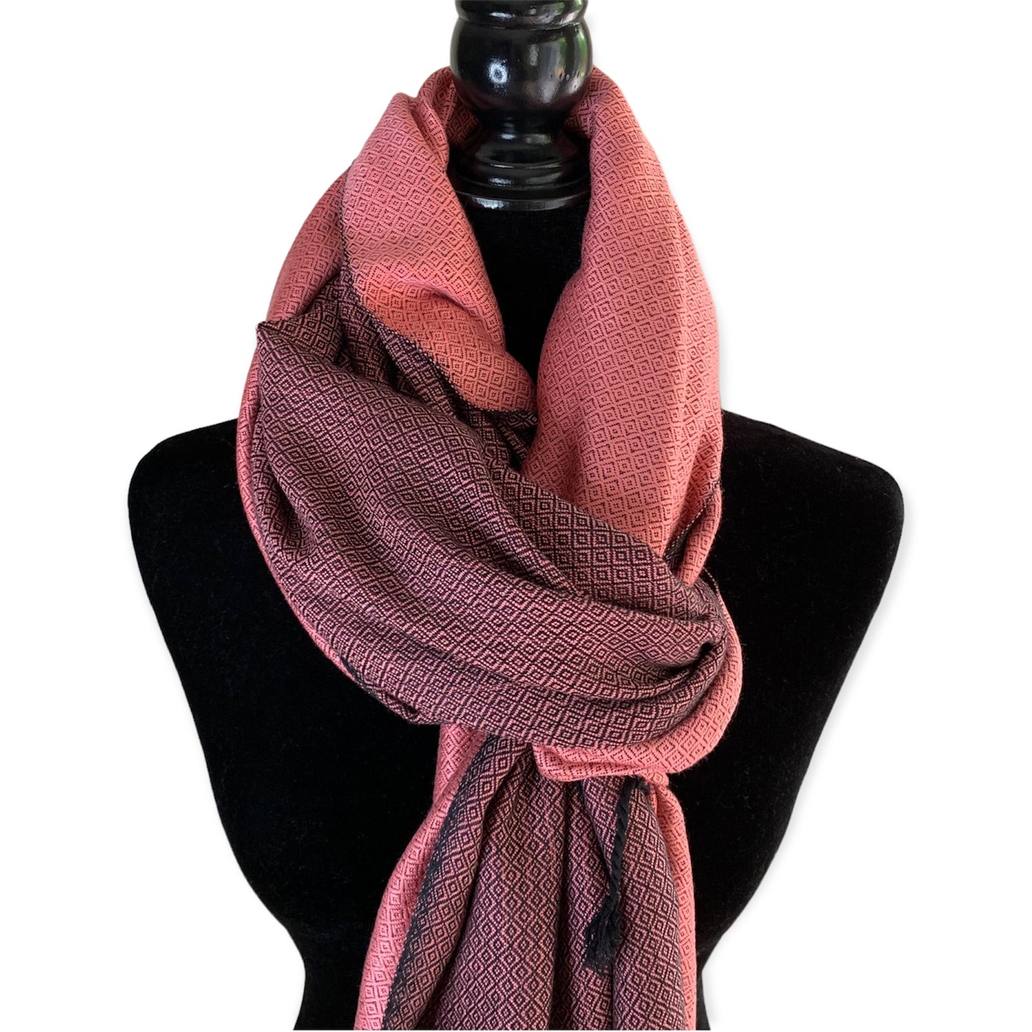 Double-faced Diamond Handwoven Bamboo Viscose Shawl - Pink