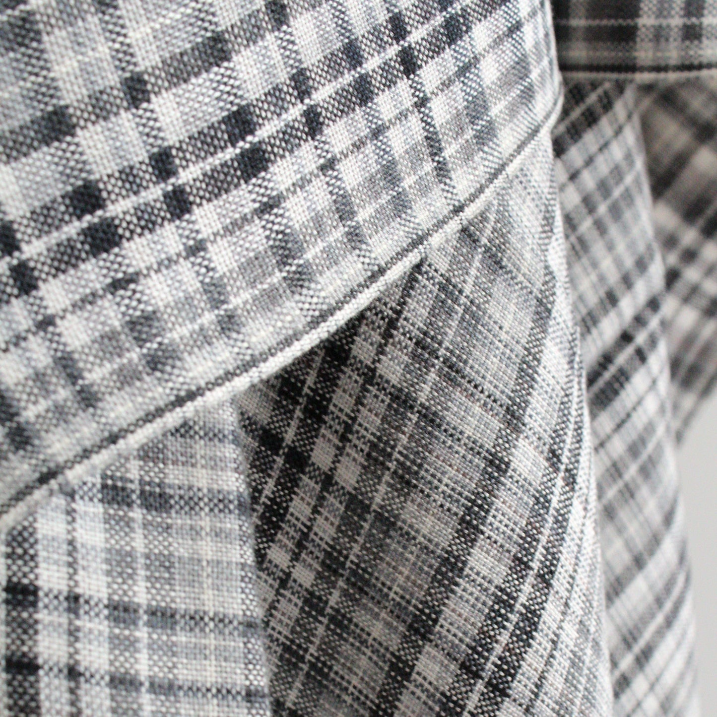Striped Handwoven Scarf - Black & White