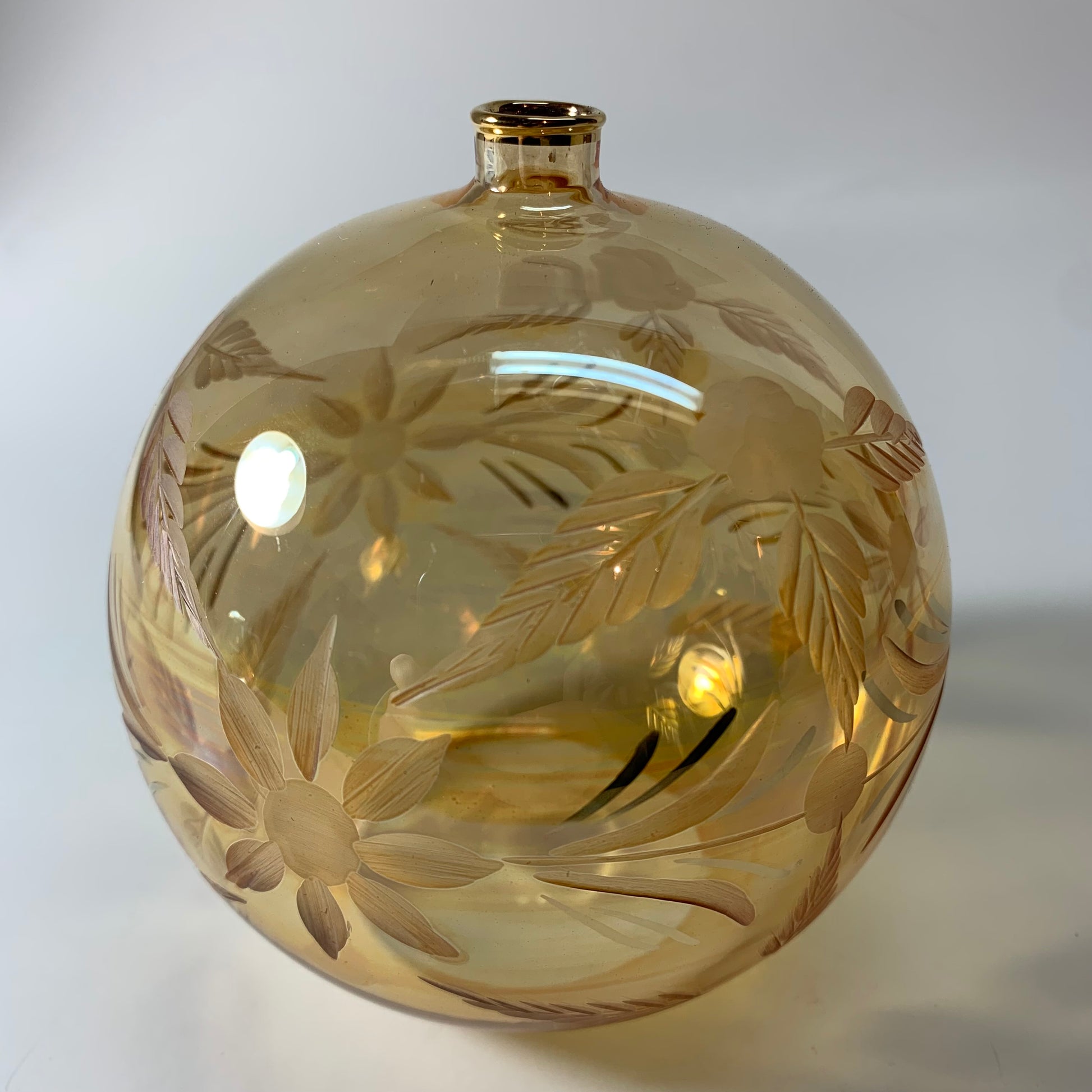 Blown Glass Reed Diffuser - Delicate Flowers