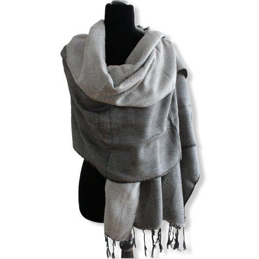 Double-faced Diamond Handwoven Shawl - Light Gray