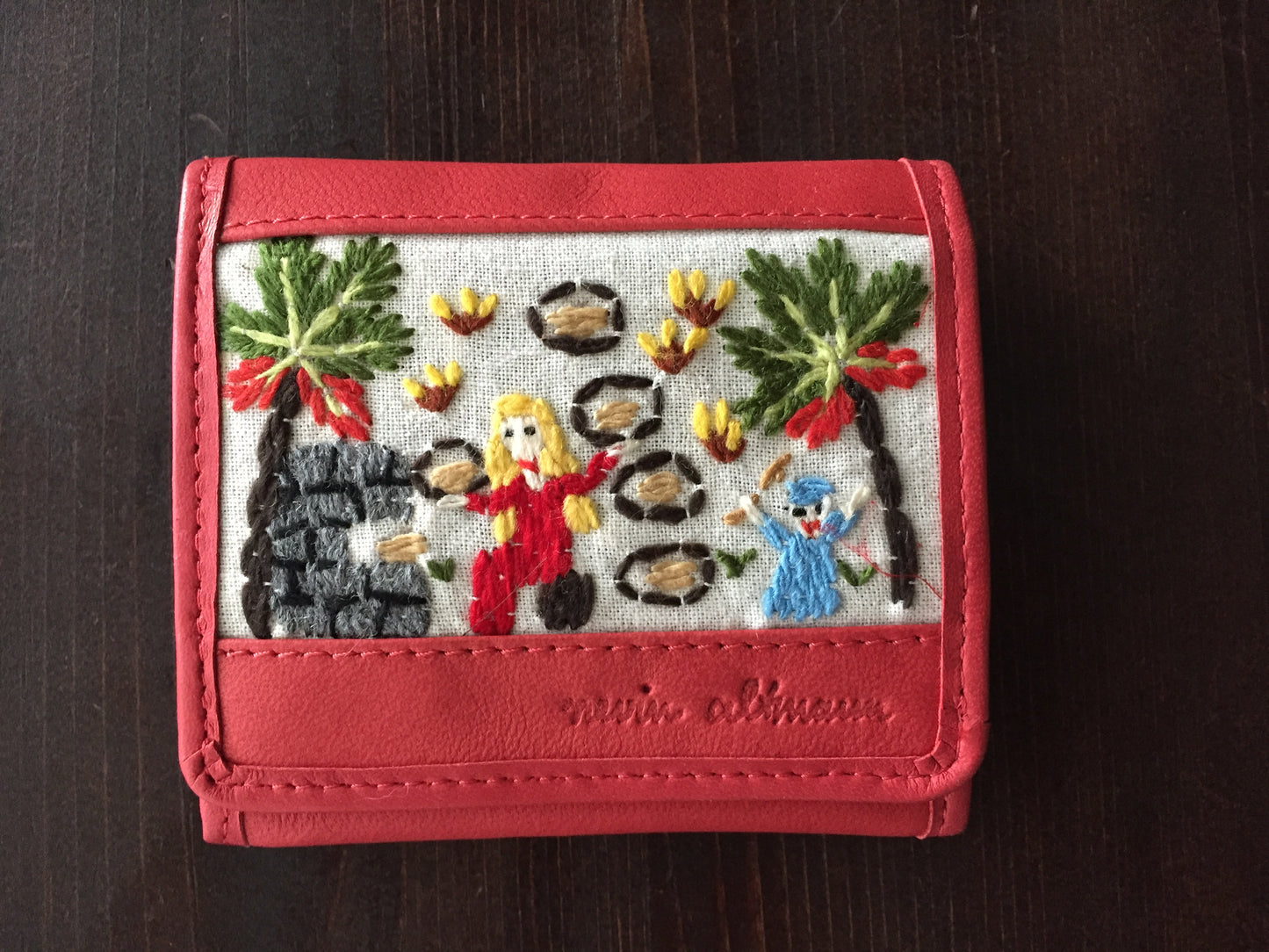Handmade Leather Wallet with Hand Embroidery - Euro Wallet - Dandarah