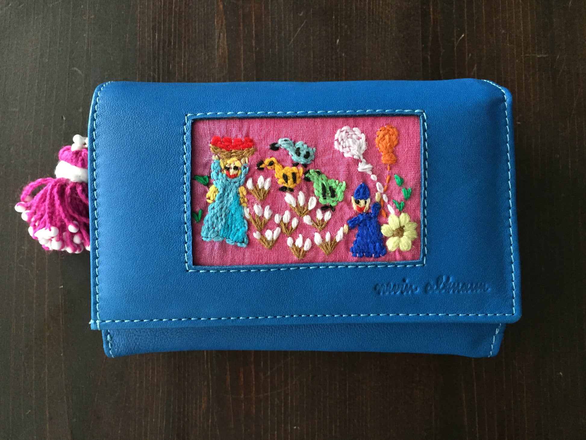 Handmade Leather Wallet with Hand Embroidery - Plumpy - Dandarah