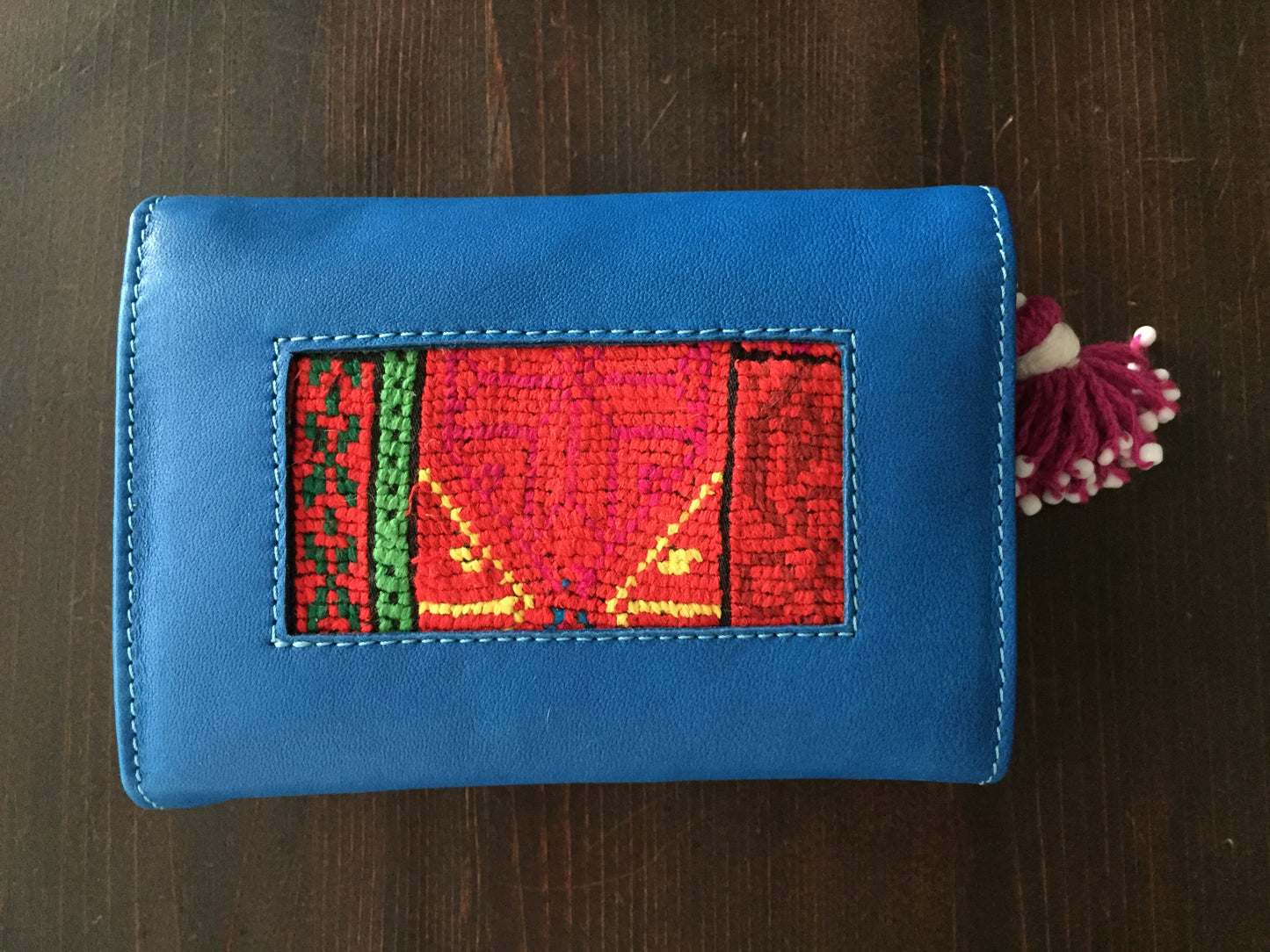 Handmade Leather Wallet with Hand Embroidery - Plumpy - Dandarah