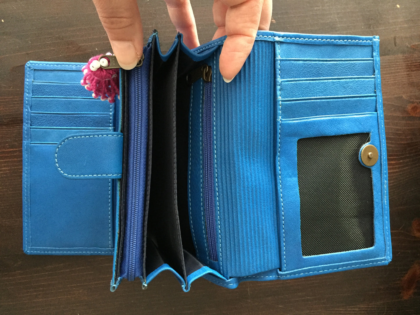 Handmade Leather Wallet with Hand Embroidery - Plumpy - Dandarah