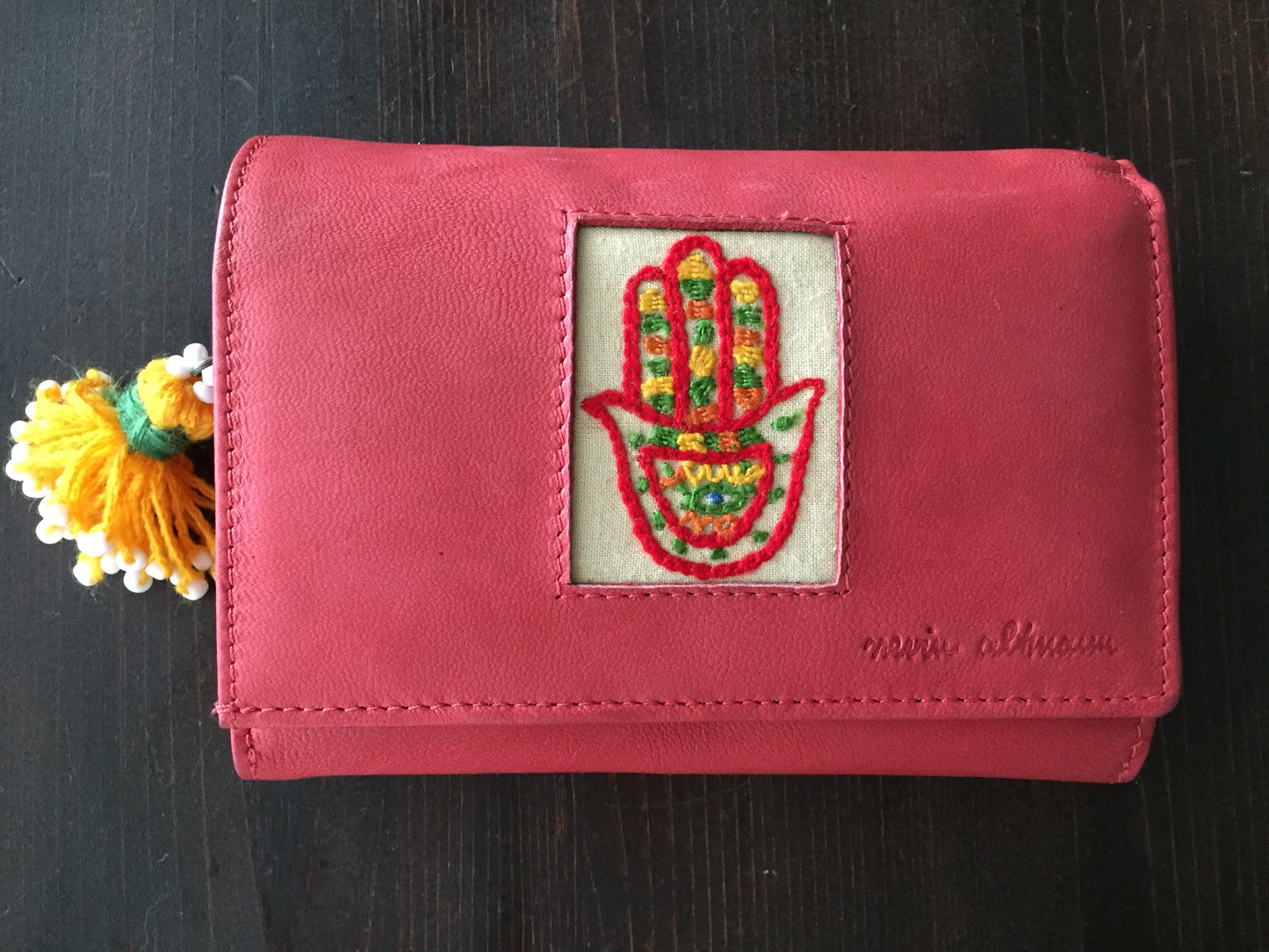 Handmade Leather Wallet with Hand Embroidery - Plumpy - Dandarah