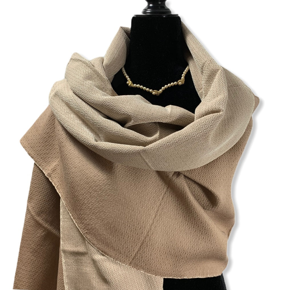 Diamond Handwoven Cotton Shawl - Beige & Off-white