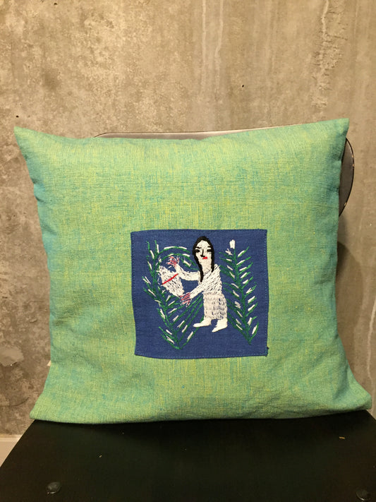 Handwoven Egyptian Cotton Cushion Cover - Embroidered Fellaha Harvesting Wheat - Dandarah