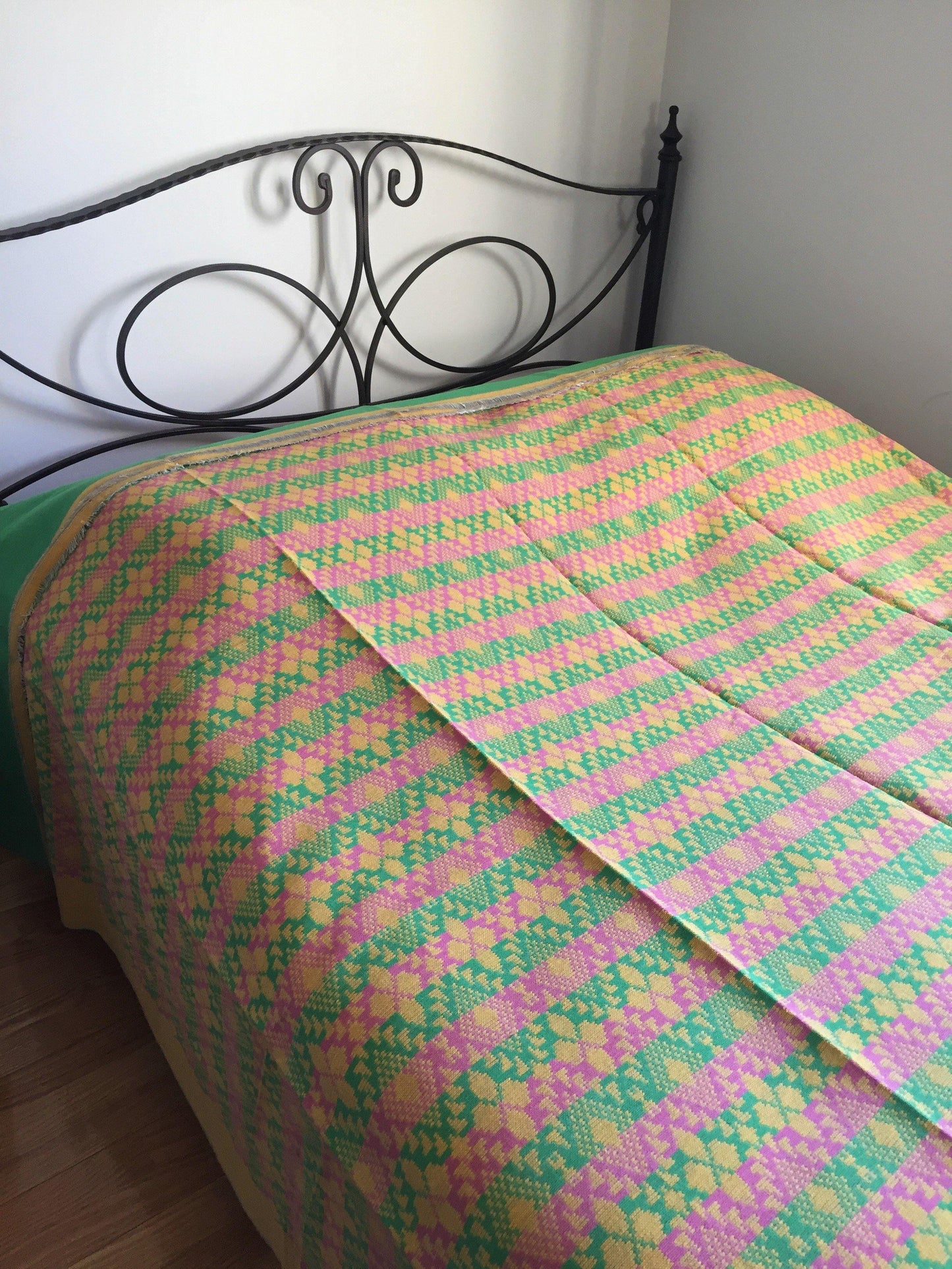 Handwoven Egyptian Cotton Bedcover: Pastel Diamonds - Double/Queen