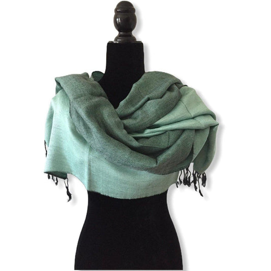 Double-faced Diagonal Shawl - Pistachio & Black