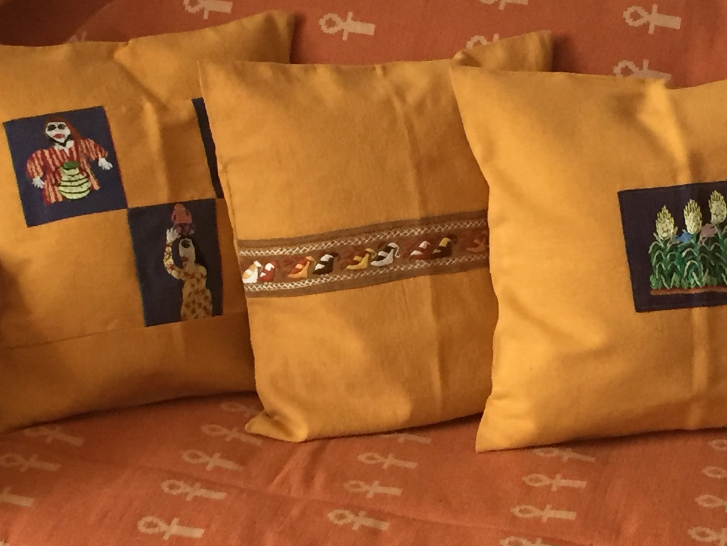 Handwoven Egyptian Cotton Cushion Cover - Hand Embroidered Art - Rural Scenes