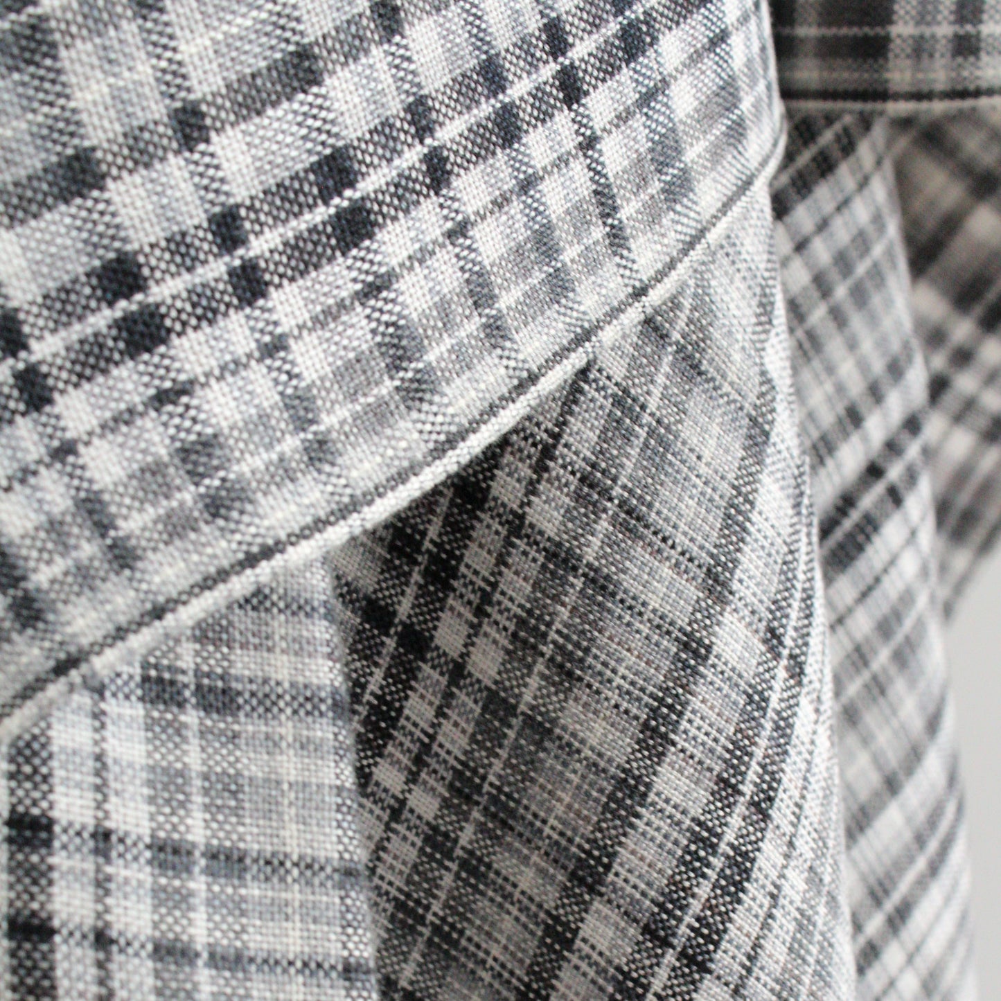 Striped Handwoven Scarf - Black & White